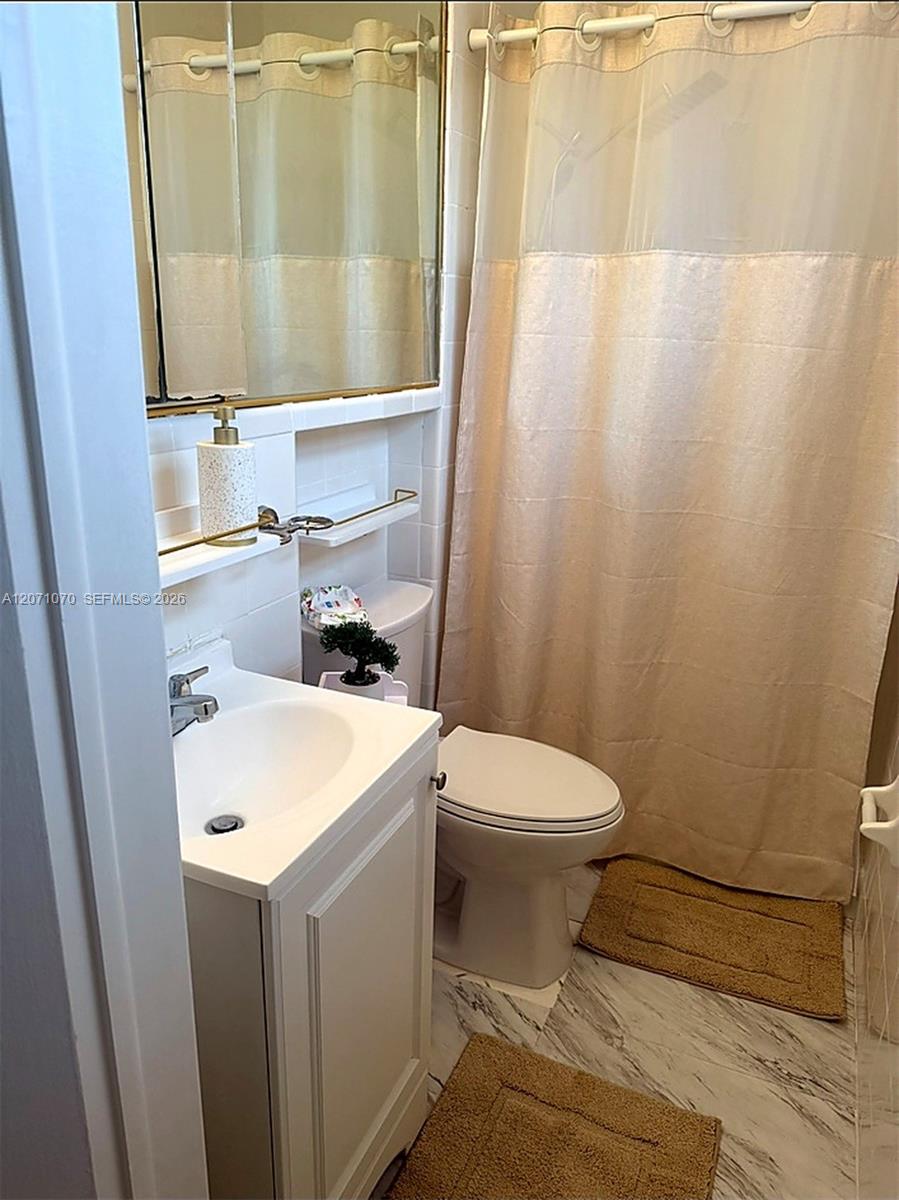2310 Sw 79th Court Property Photo 3