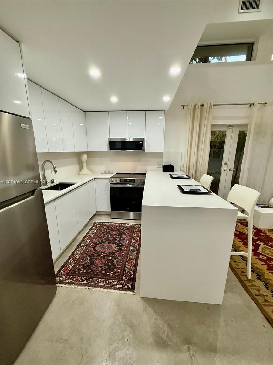 3596 Main Highway Property Photo 52