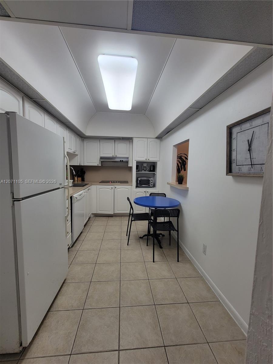 19380 Collins Avenue 1207 Property Photo 6