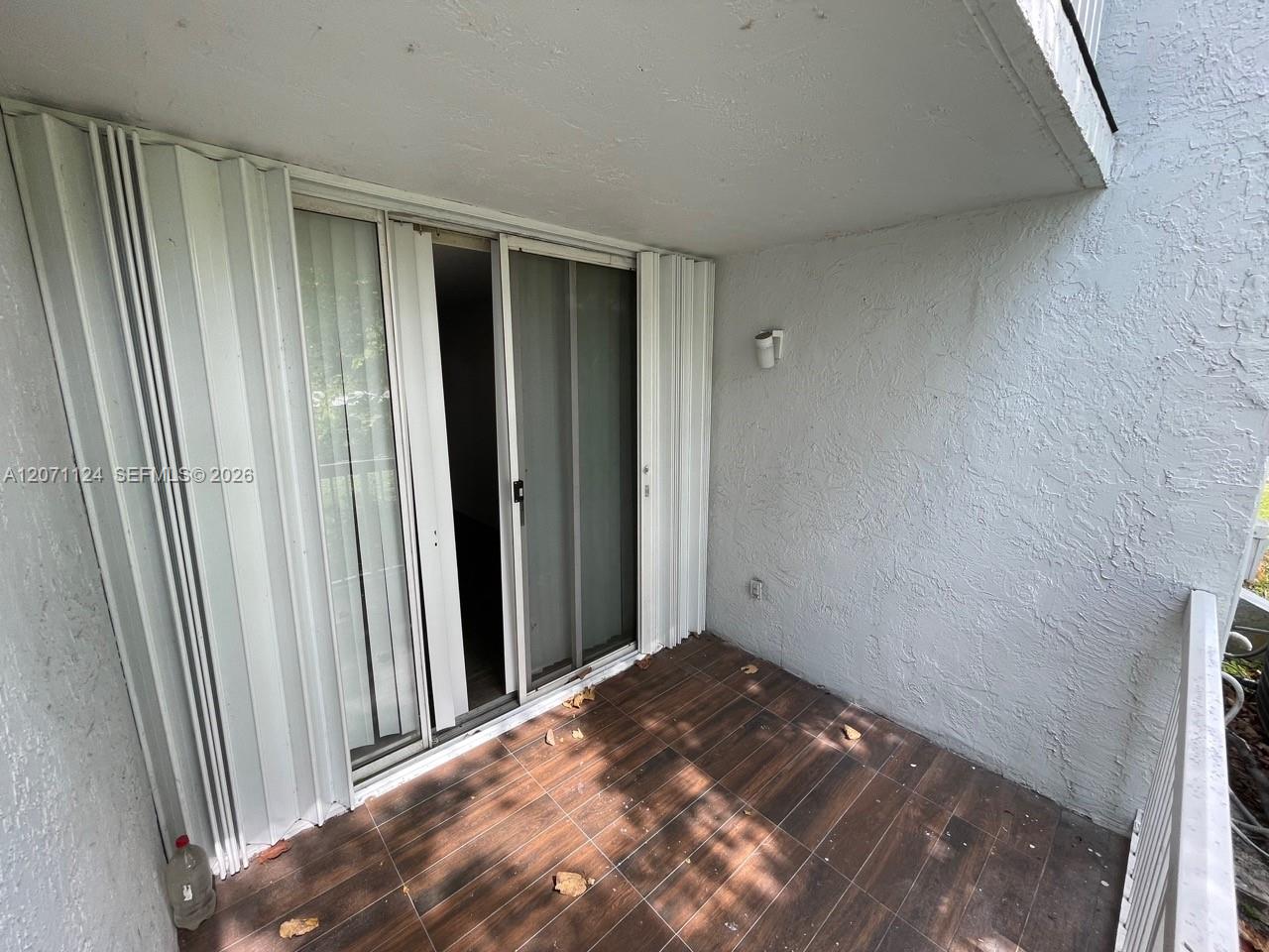 A12071124 Property Photo 9