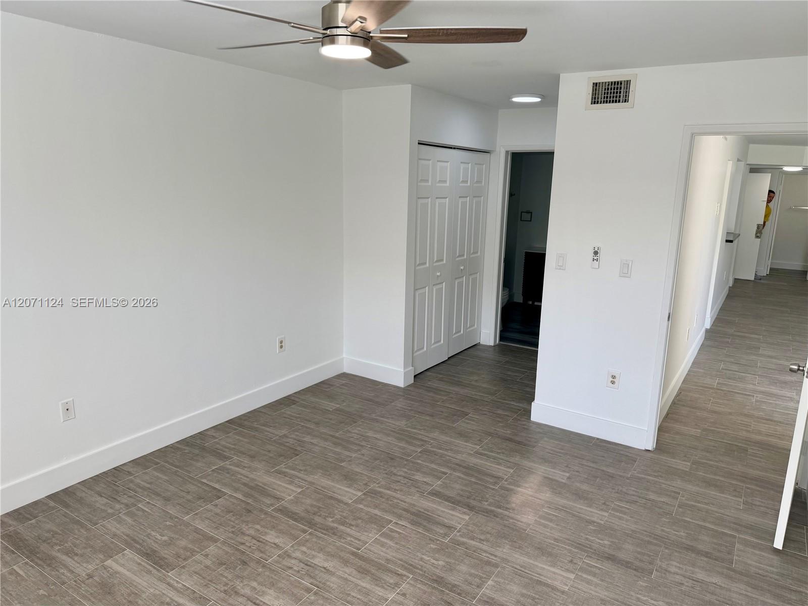 A12071124 Property Photo 10