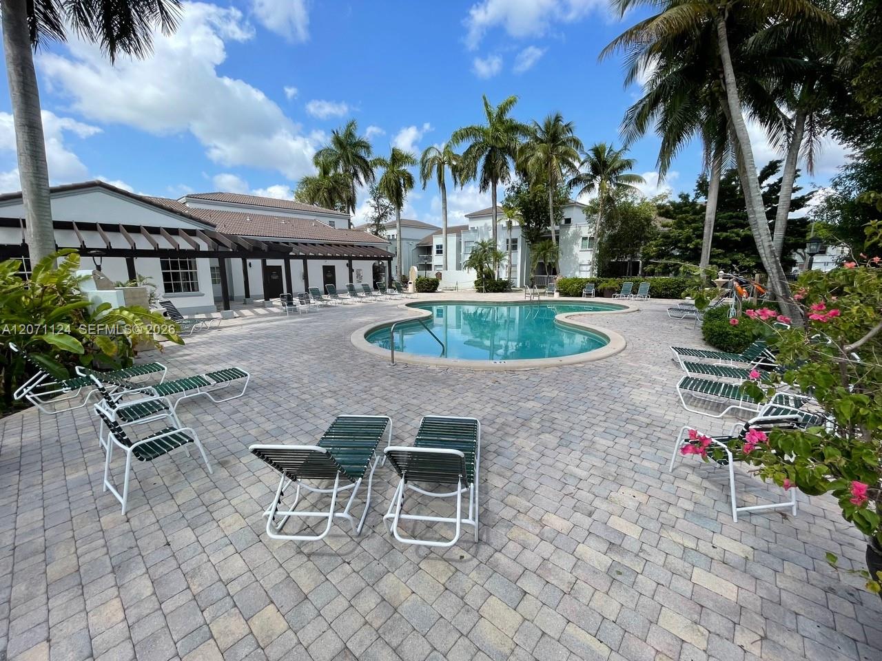 A12071124 Property Photo 15
