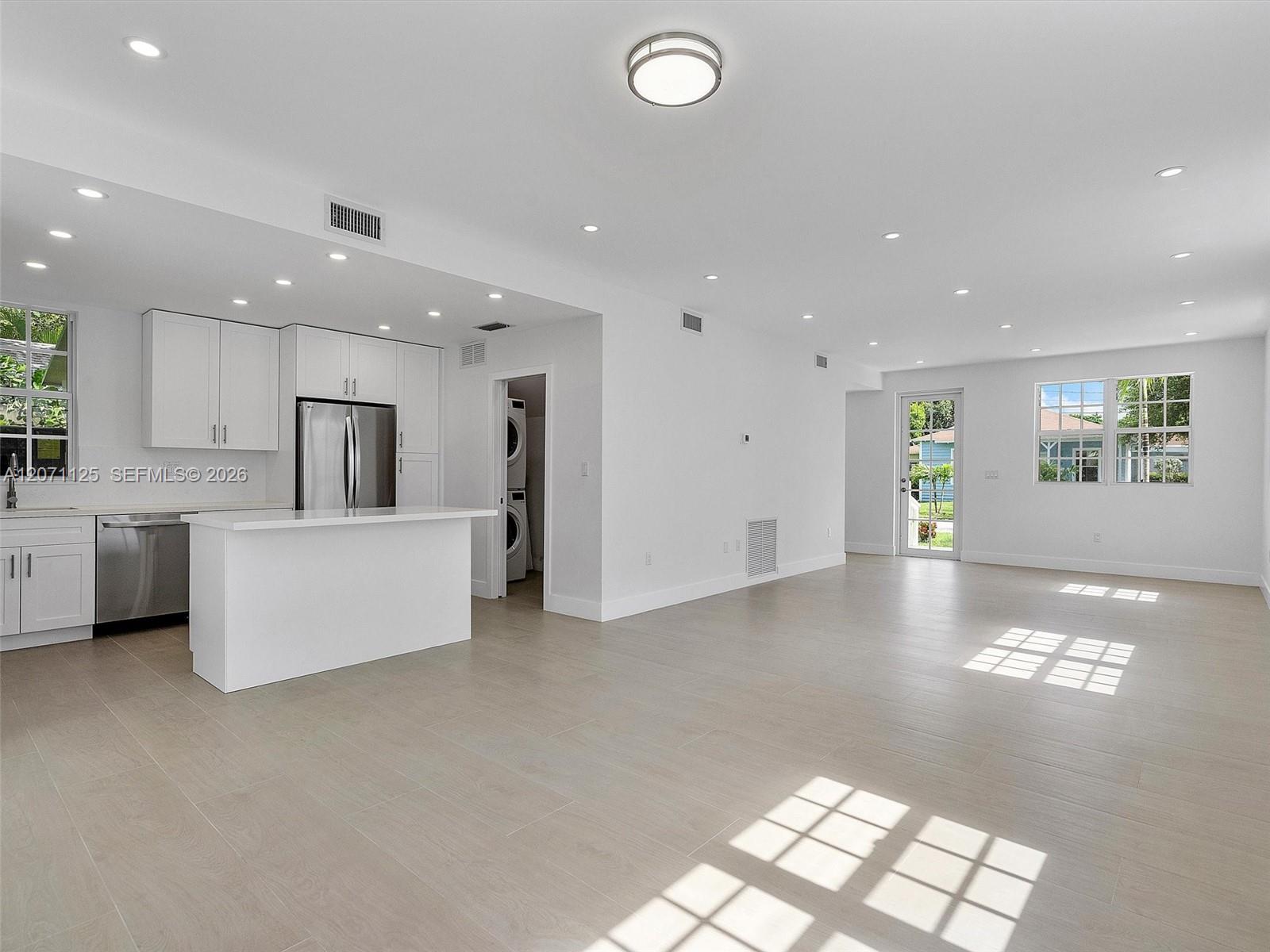 112 Florida Avenue Property Photo 4