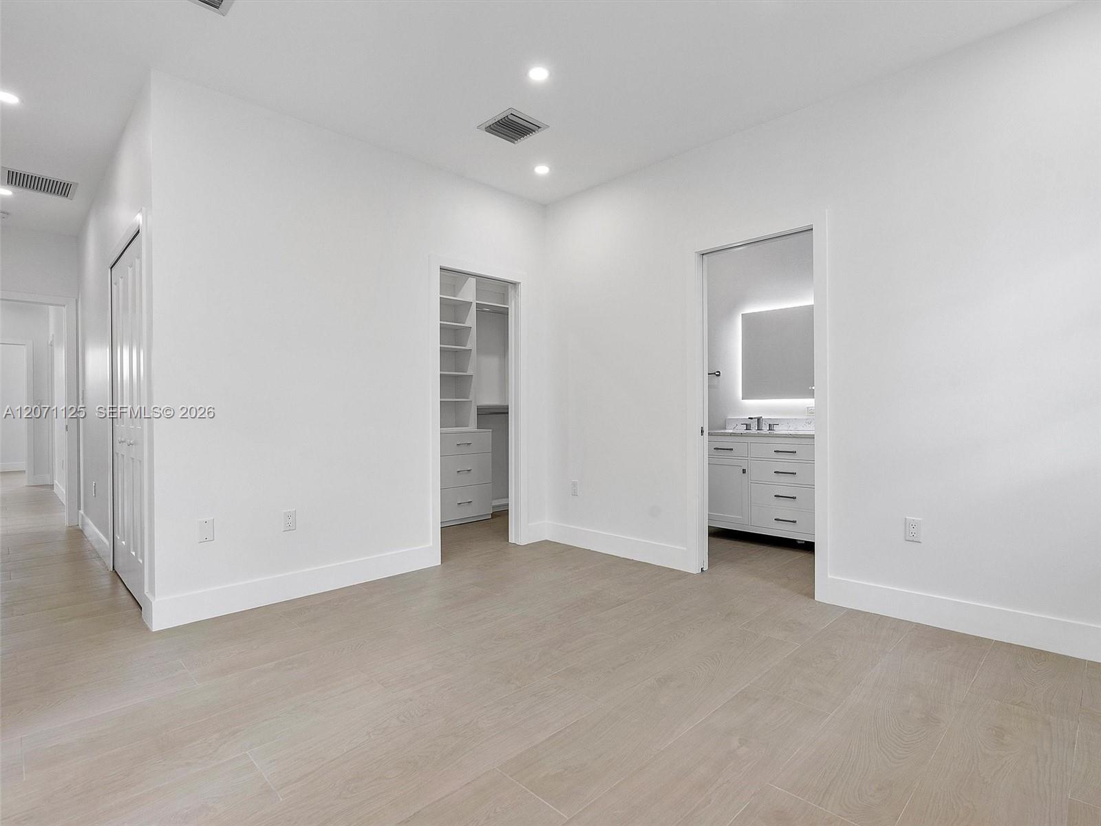 112 Florida Avenue Property Photo 20