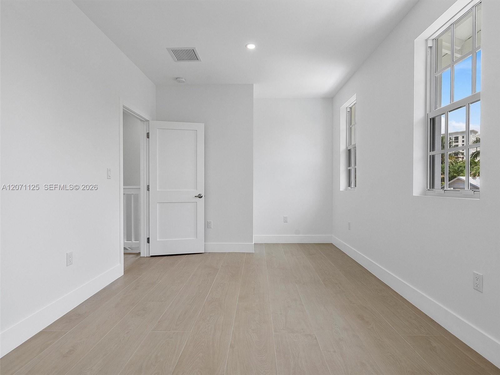 112 Florida Avenue Property Photo 28