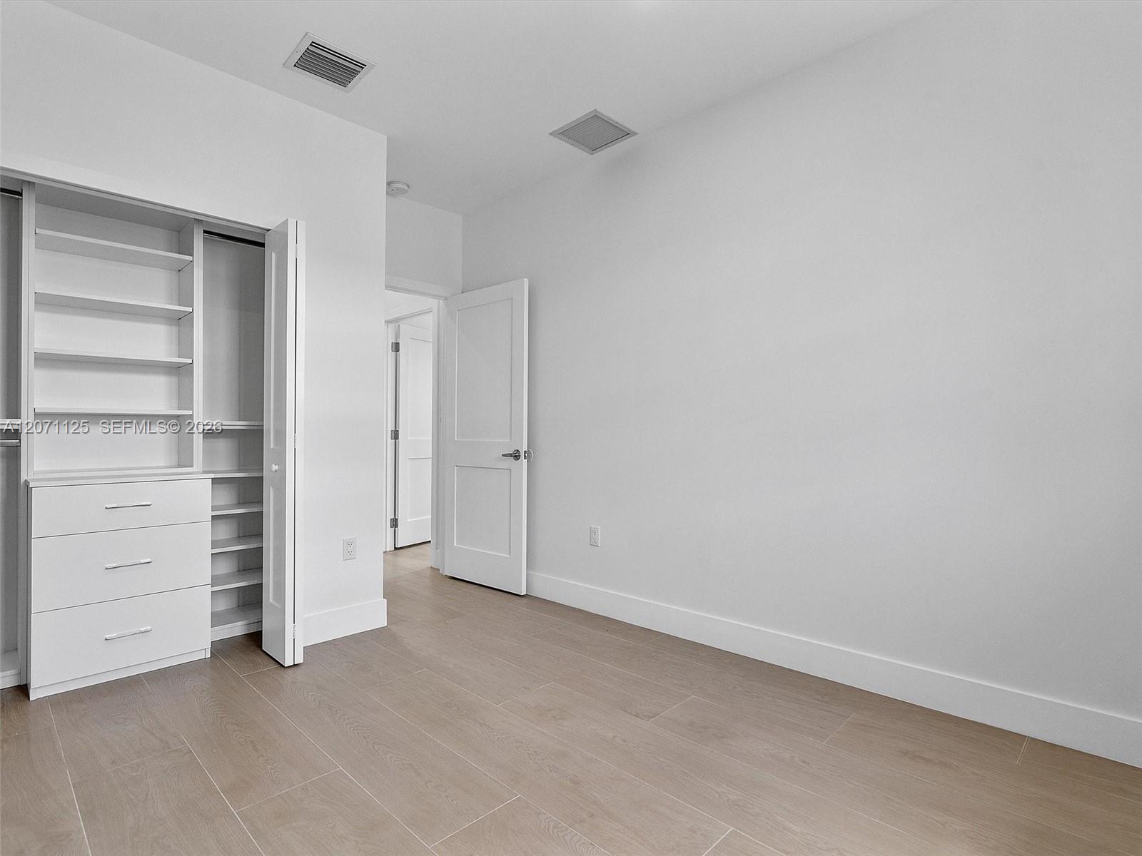 112 Florida Avenue Property Photo 29