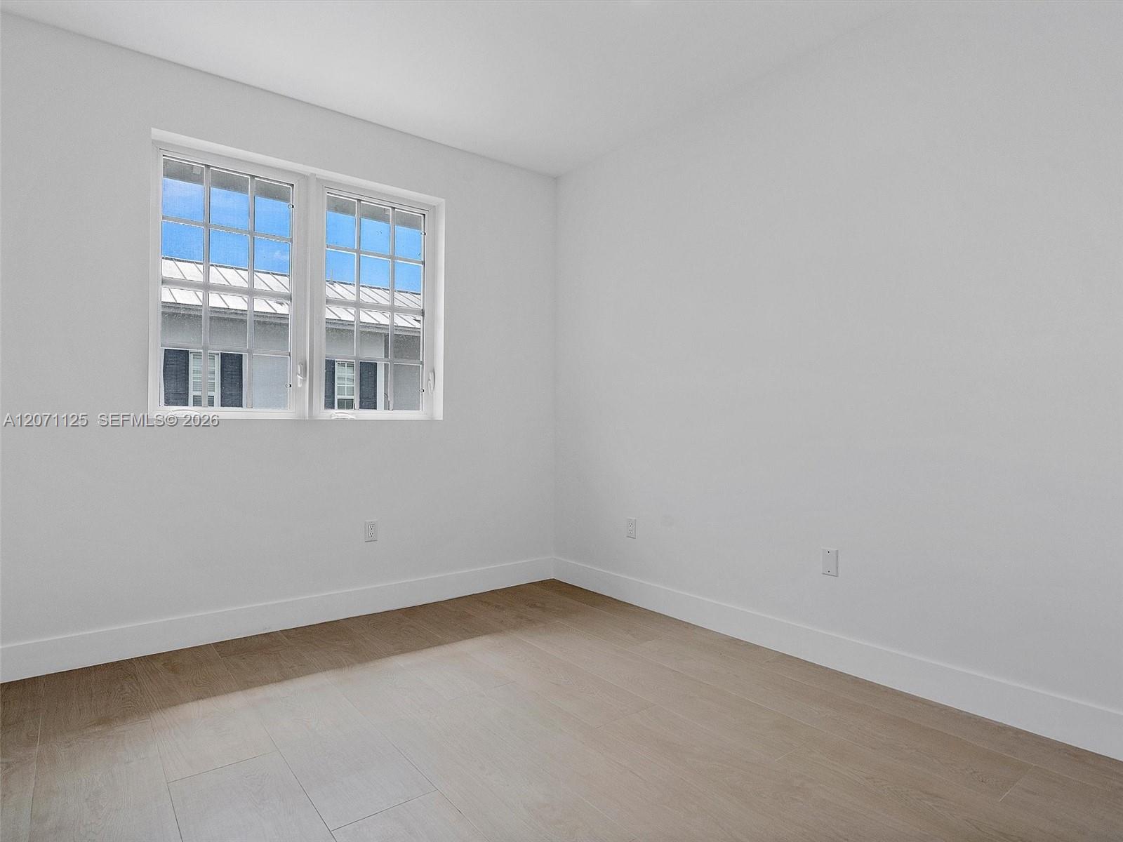 112 Florida Avenue Property Photo 33