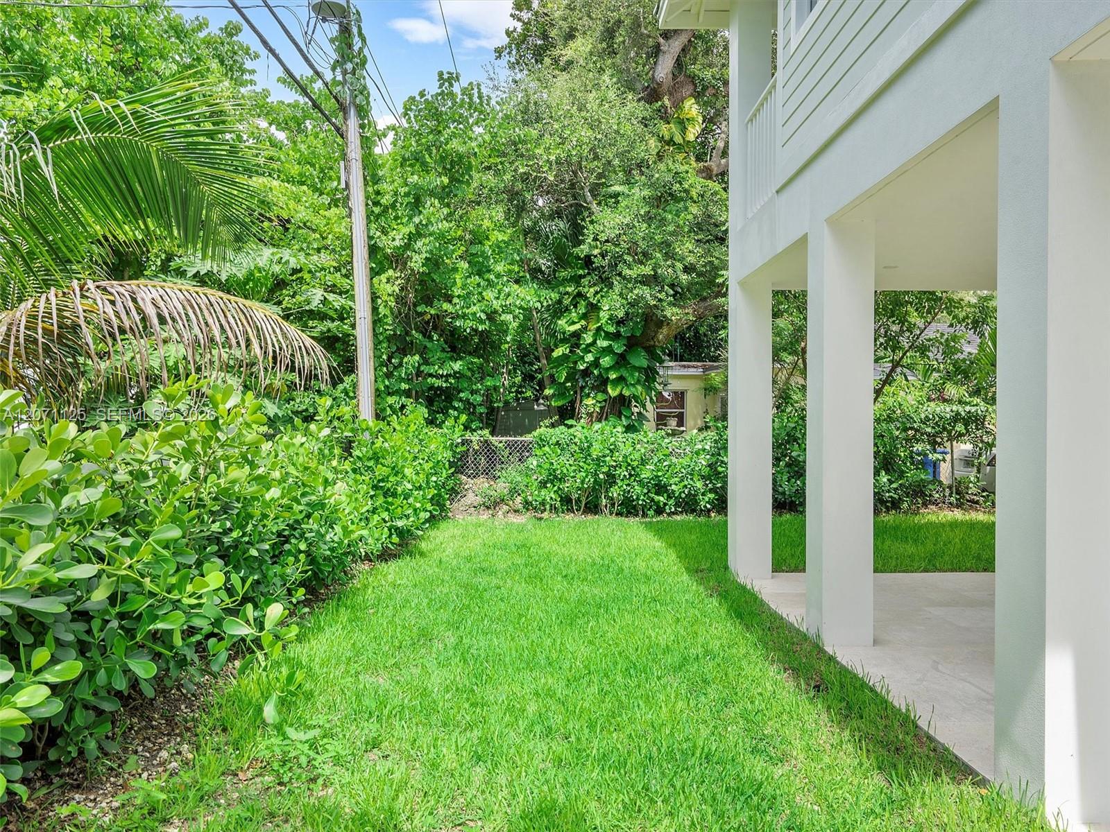 112 Florida Avenue Property Photo 38