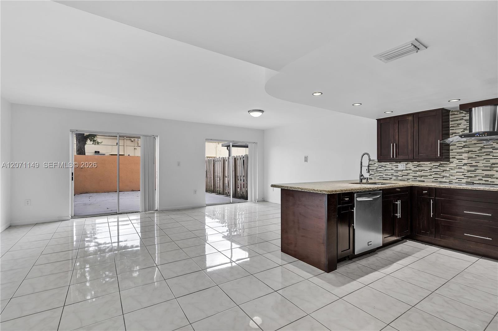 13763 Sw 160th Street Property Photo 6