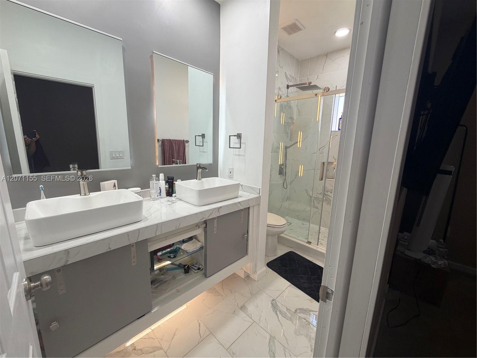550 Saint Tropez Lane Property Photo 19