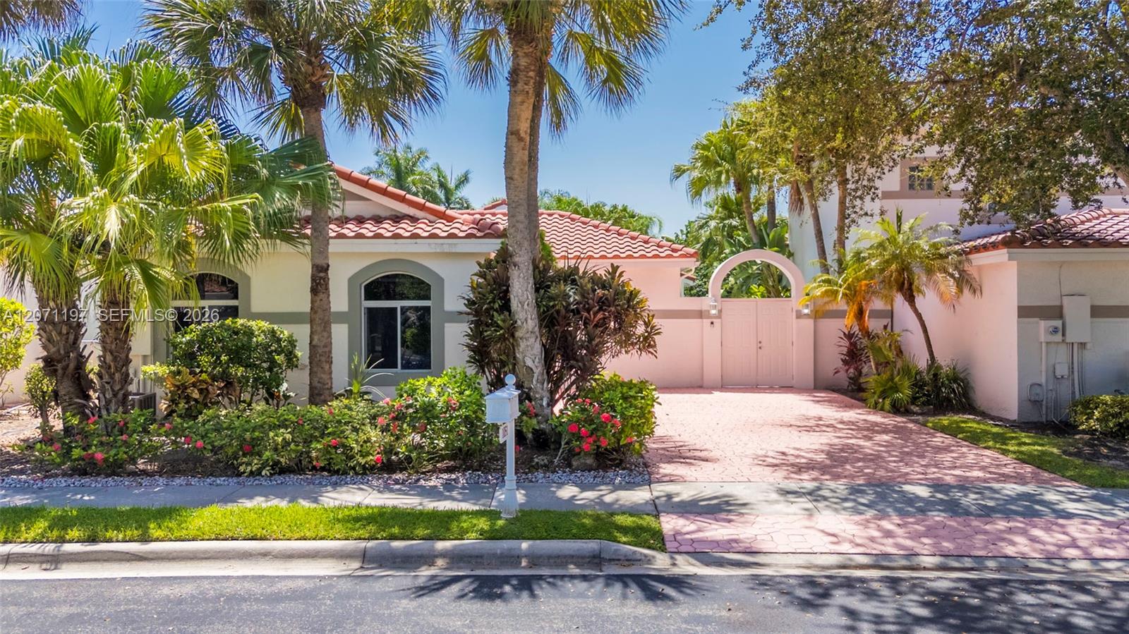 1051 Bel Aire Drive W Property Photo 1