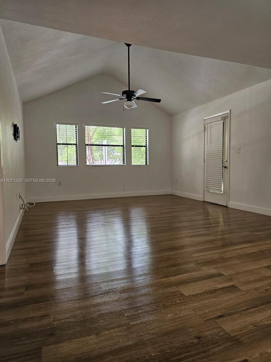 A12071230 Property Photo 7