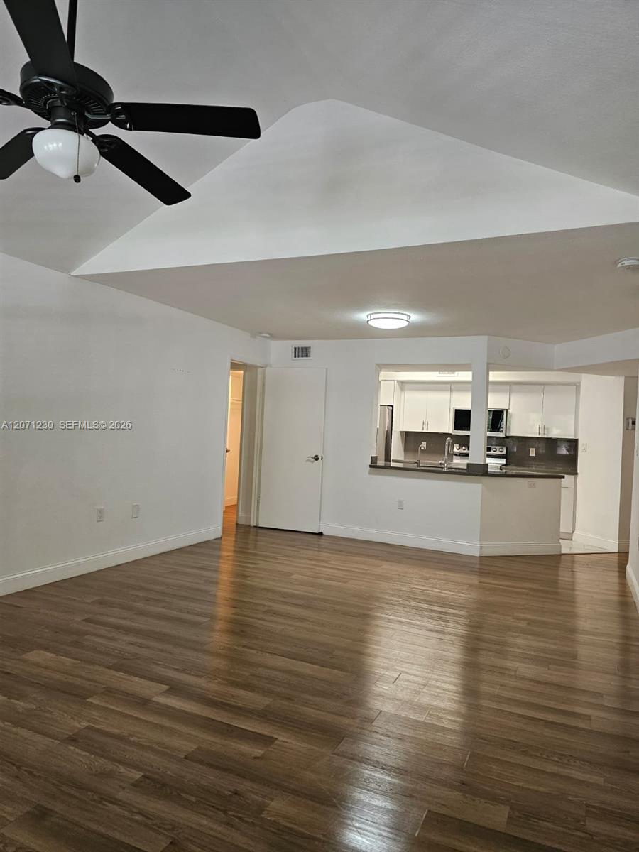 A12071230 Property Photo 9