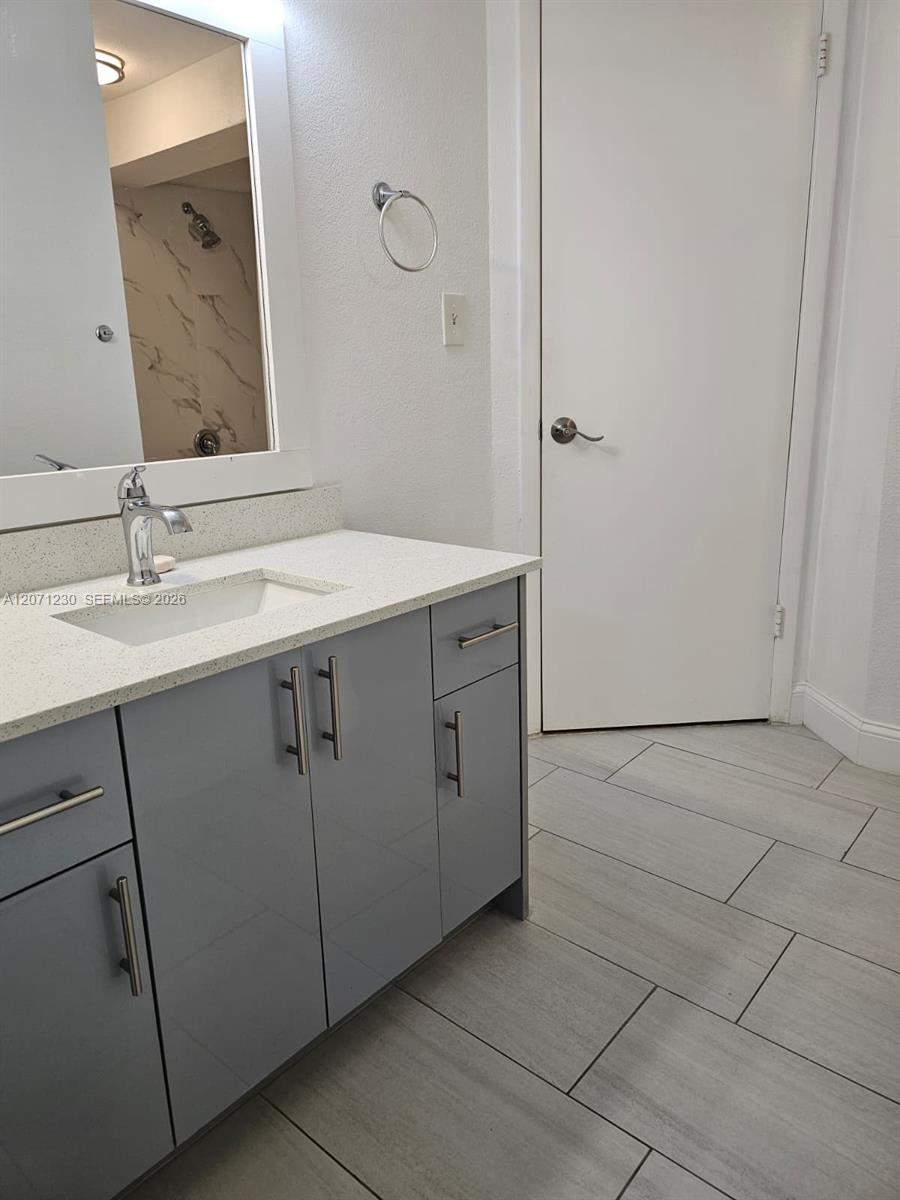 A12071230 Property Photo 11