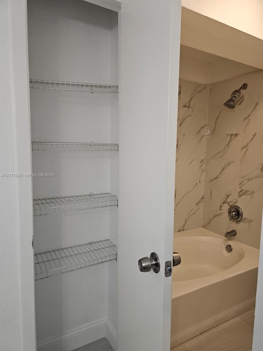 A12071230 Property Photo 12