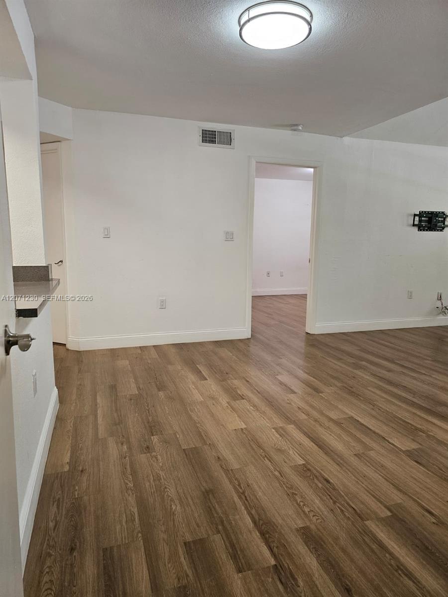 A12071230 Property Photo 13