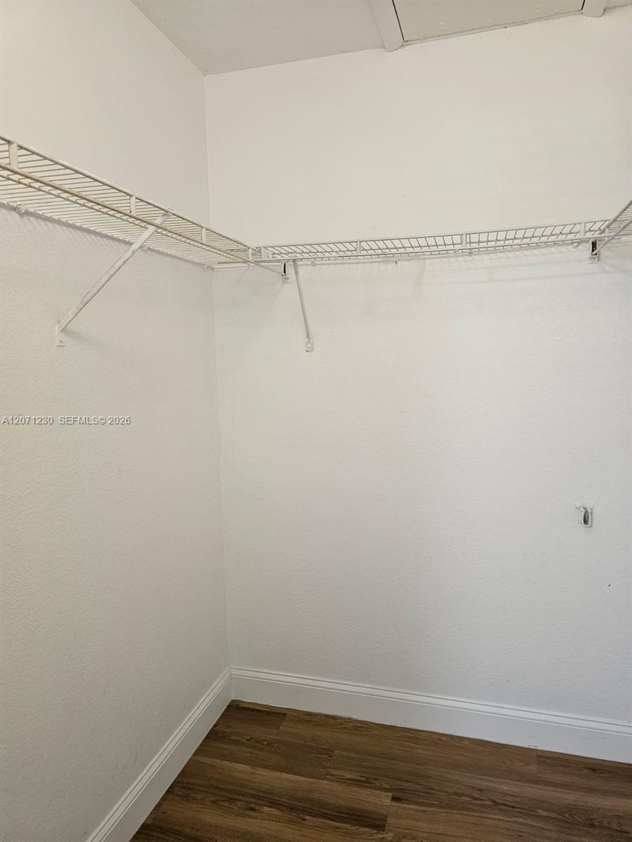 A12071230 Property Photo 15