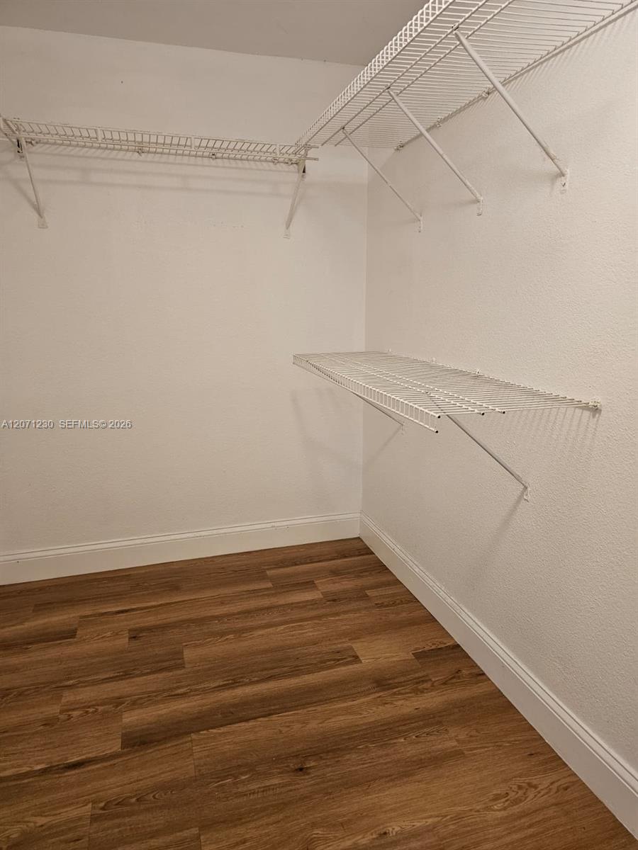 A12071230 Property Photo 16