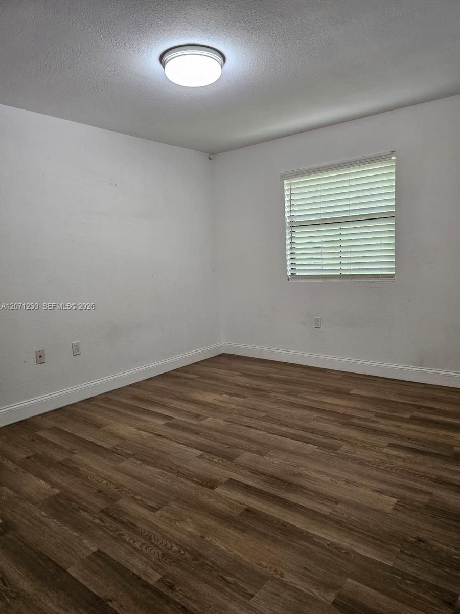A12071230 Property Photo 19