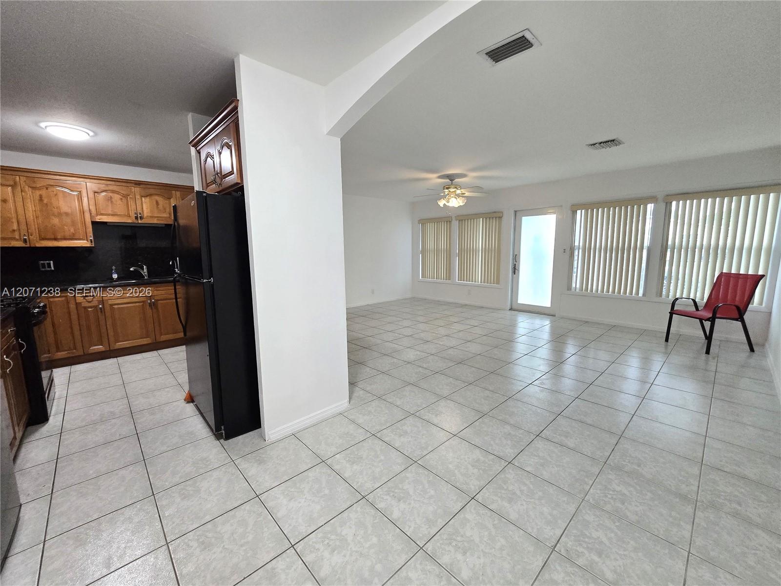 515 Hunter Street Property Photo 5