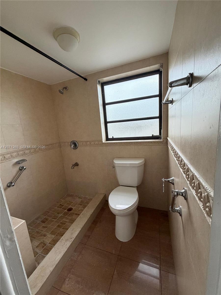 1350 Sw 122nd Avenue 404 Property Photo 20