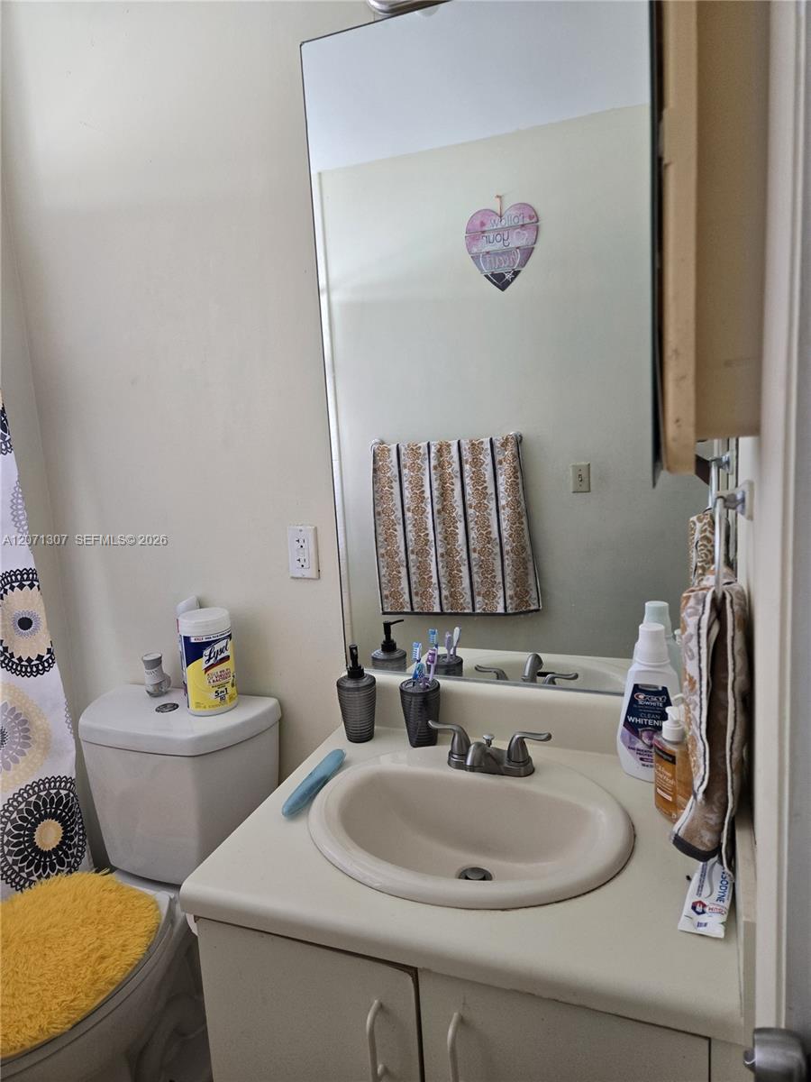 818 E Palm Run Drive Property Photo 3