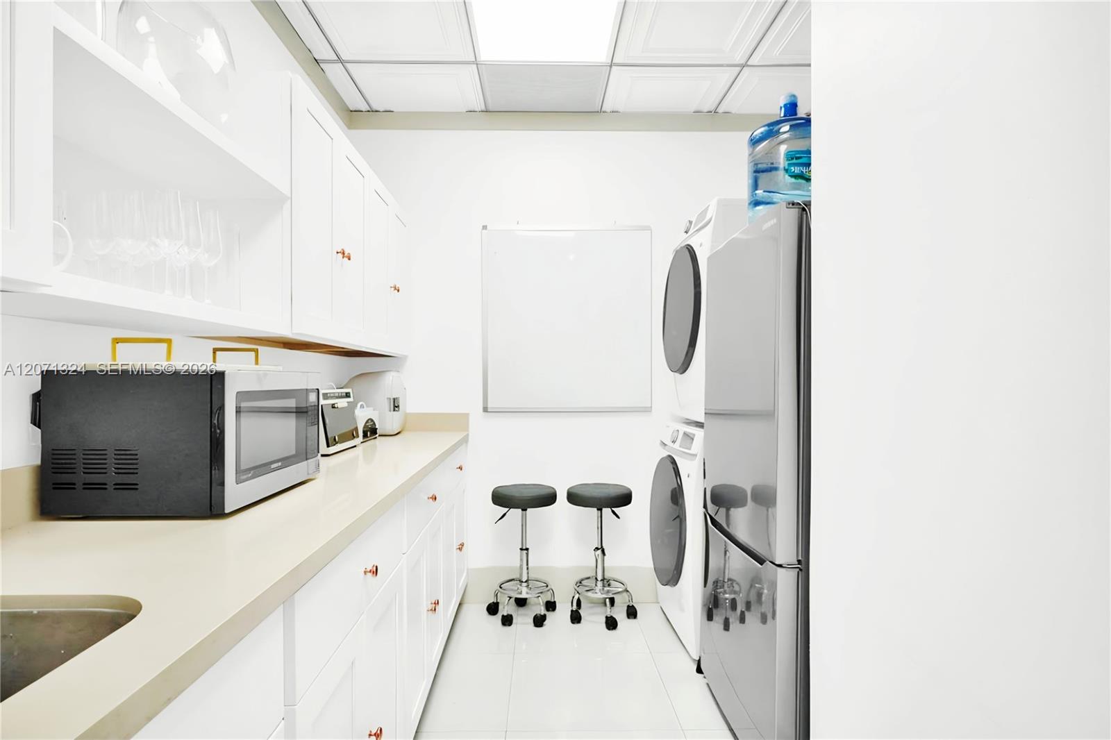 323 Sunny Isles Boulevard Property Photo 14