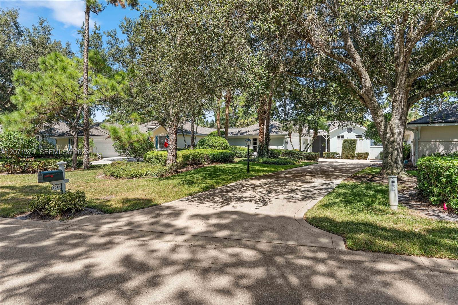 1018 Sw Carolina Circle Sw Property Photo 6