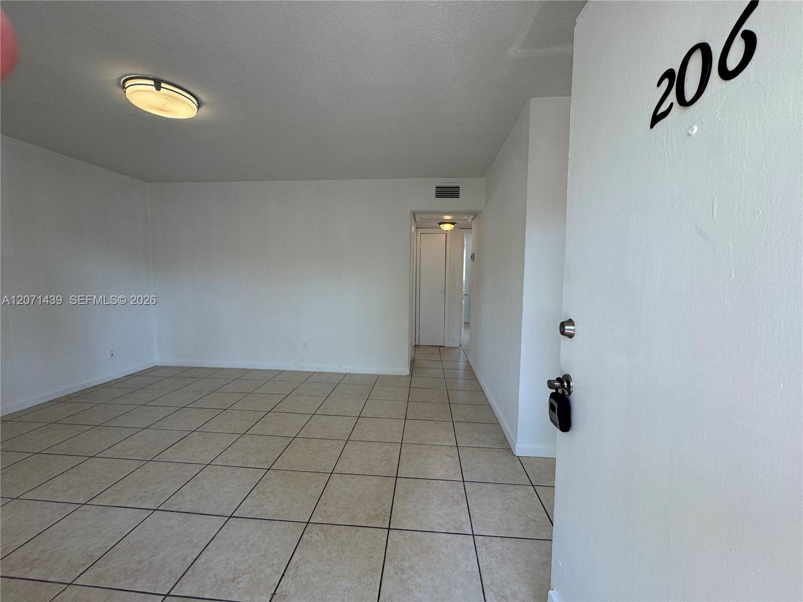 4732 SW 33rd Avenue 206 Property Photo 1
