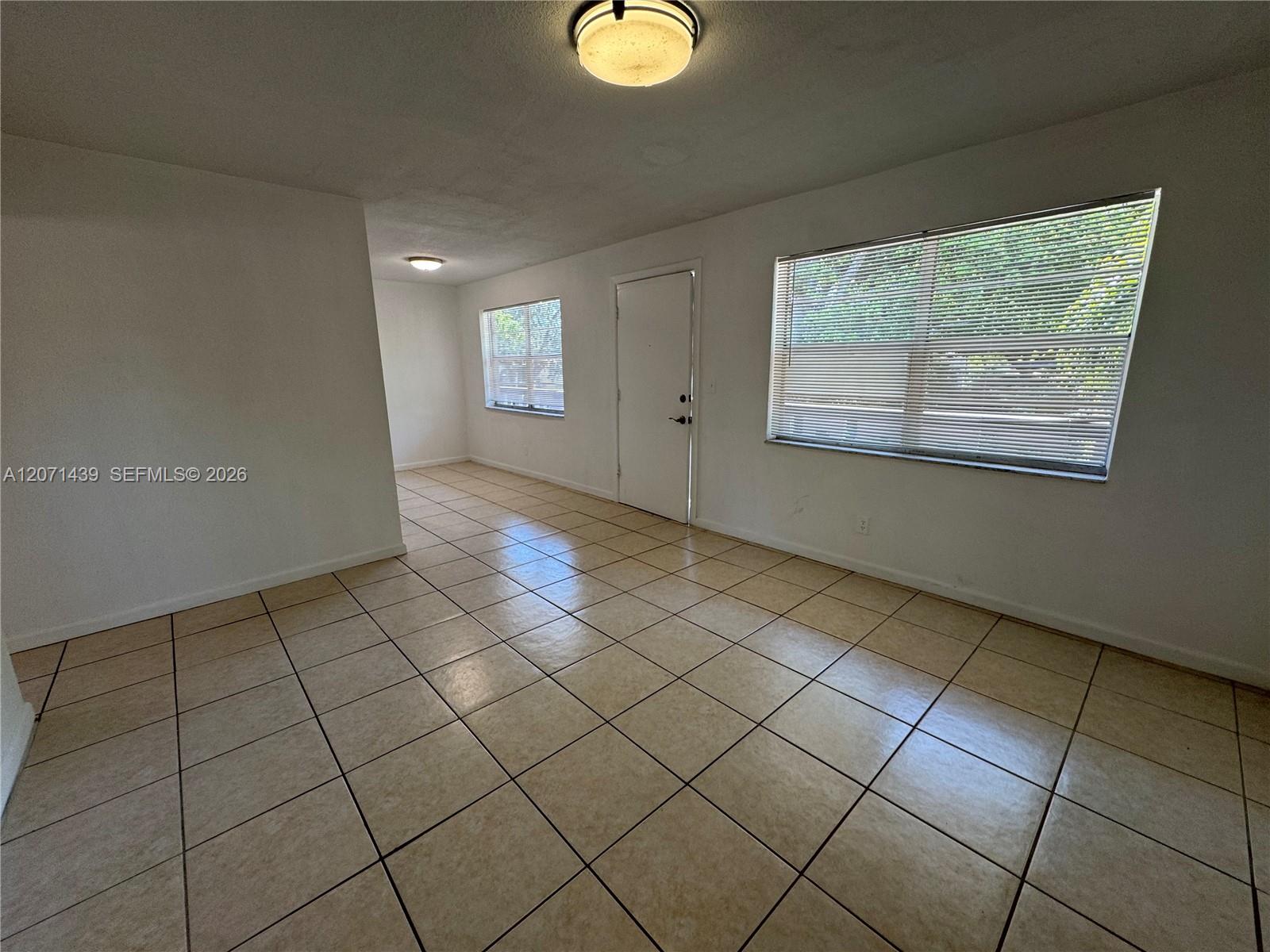 4732 Sw 33rd Avenue 206 Property Photo 3