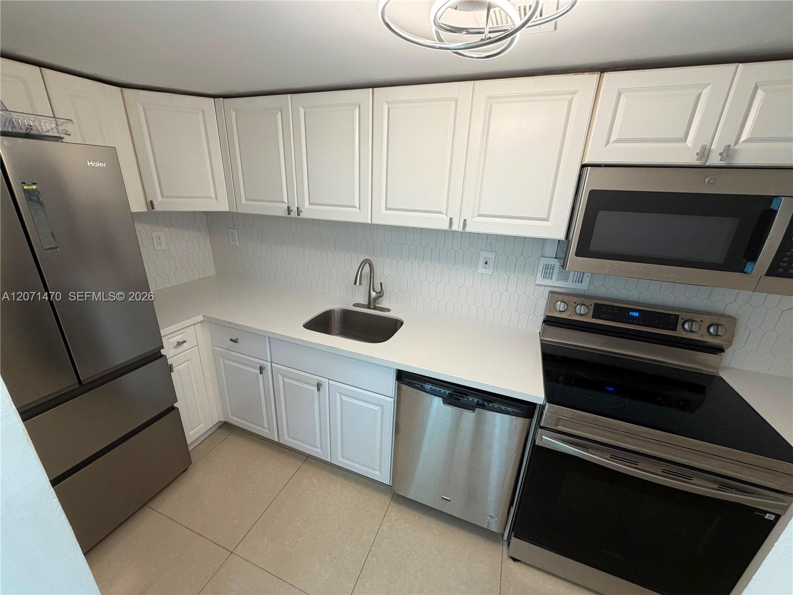 1000 West Avenue 330 Property Photo 1