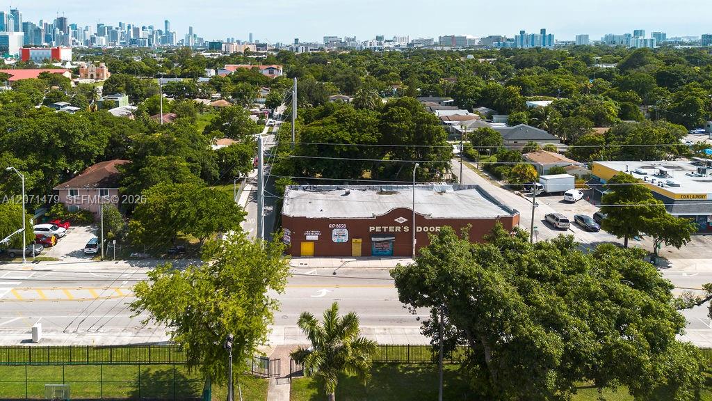 800 Nw 36th Street Property Photo 5