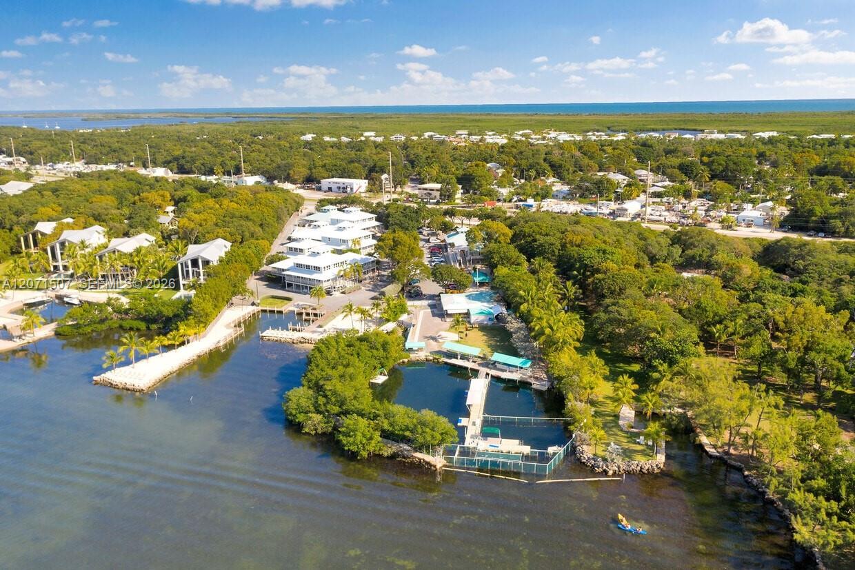 101900 Overseas Highway Property Photo 1