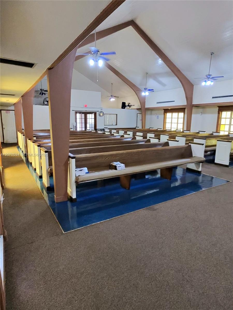 A12071534 Property Photo 34