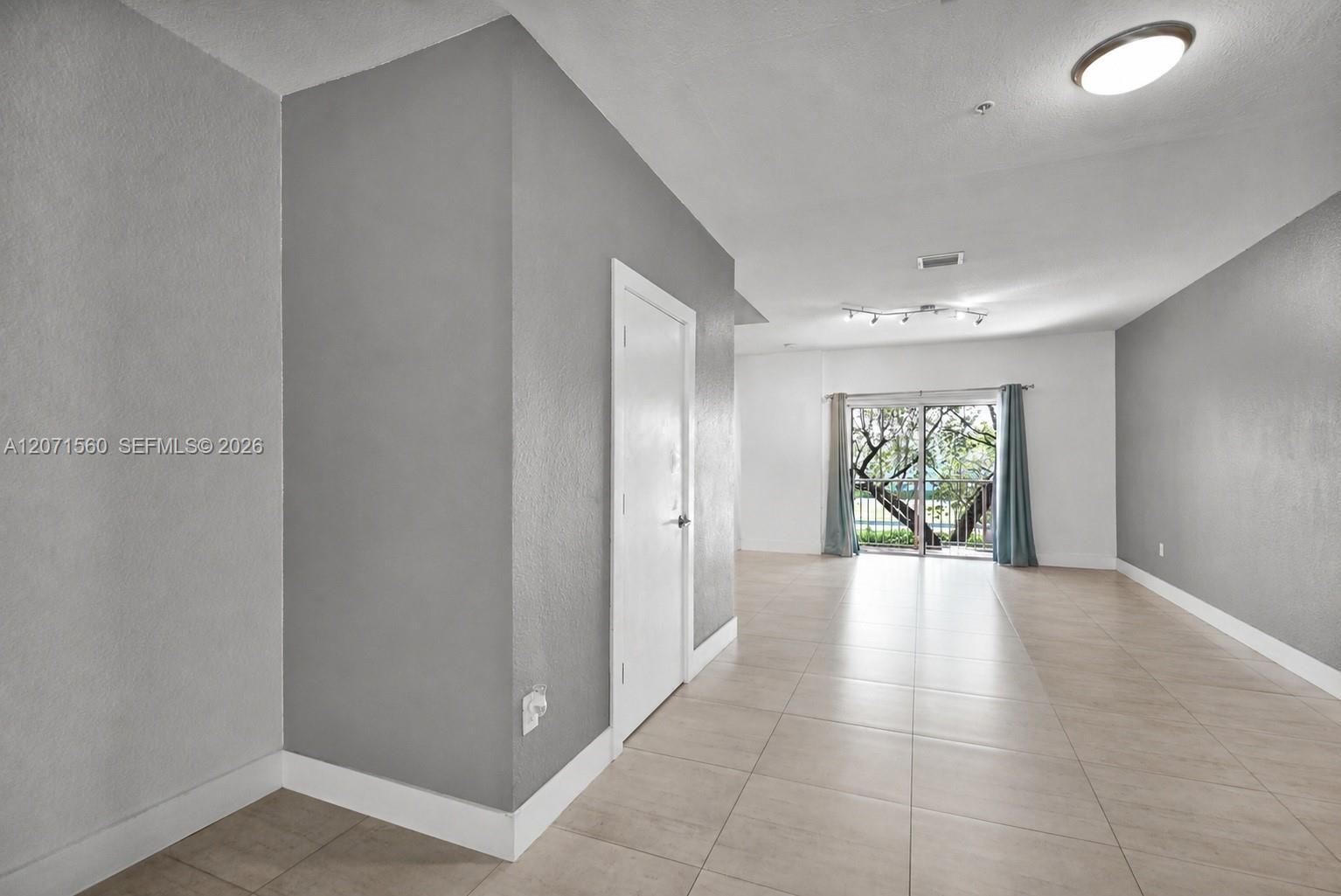 5670 Nw 116th Avenue 222 Property Photo 9