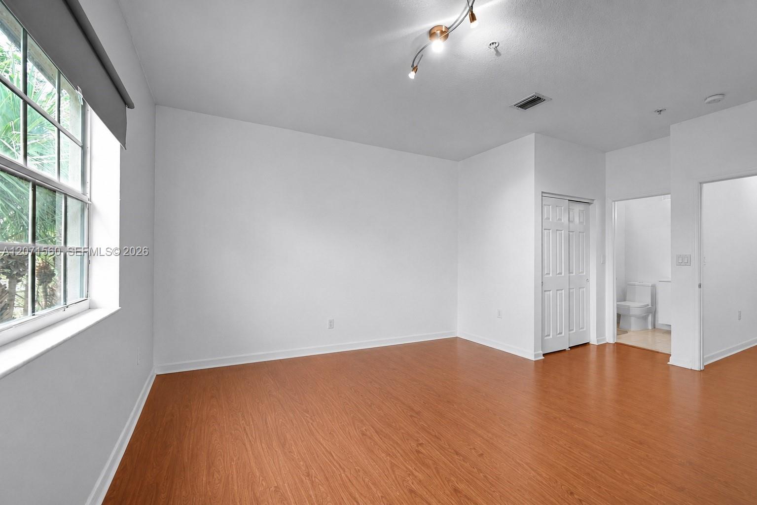 5670 Nw 116th Avenue 222 Property Photo 17