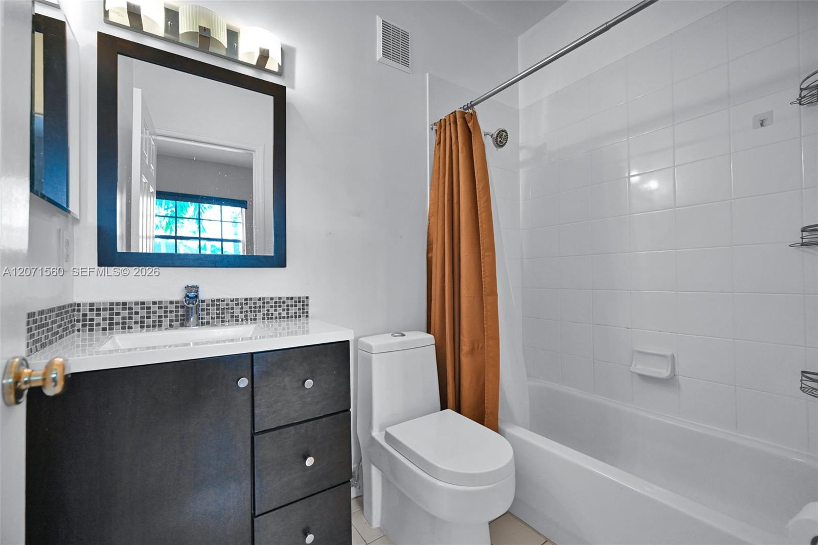 5670 Nw 116th Avenue 222 Property Photo 19