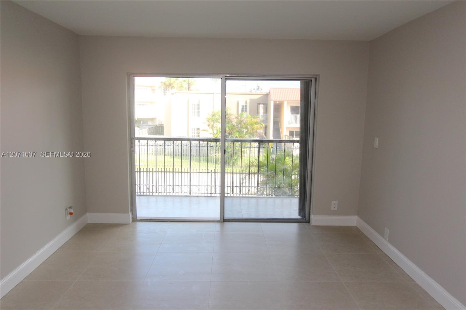 8005 Lake Drive 212 Property Photo 5