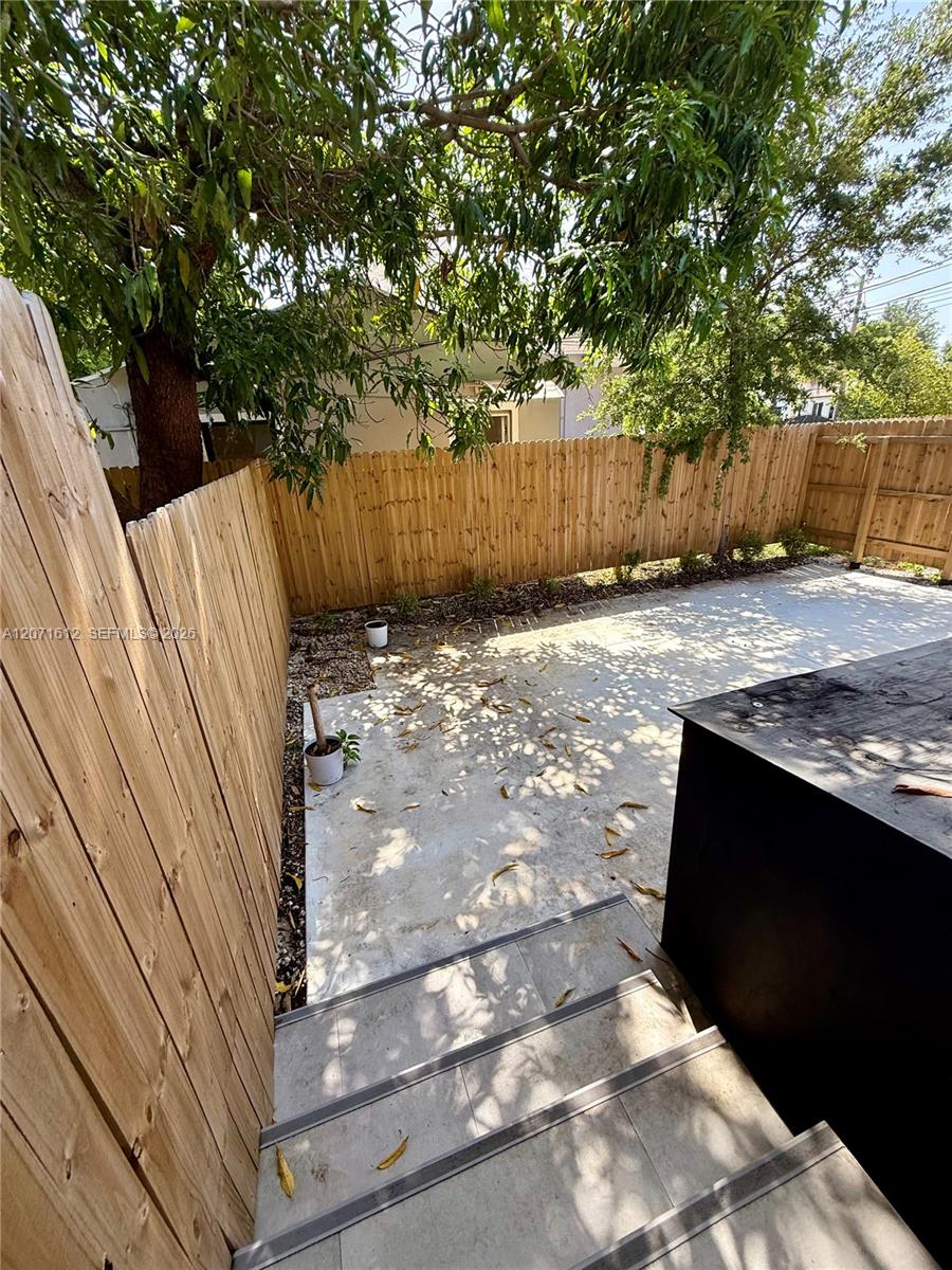 3 Ne 70th Street 1 Property Photo 15