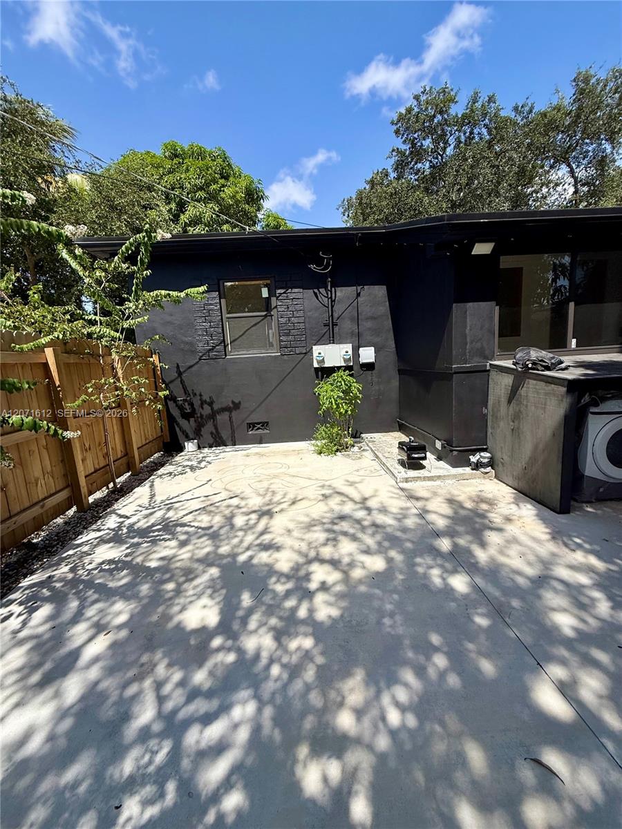 3 Ne 70th Street 1 Property Photo 18