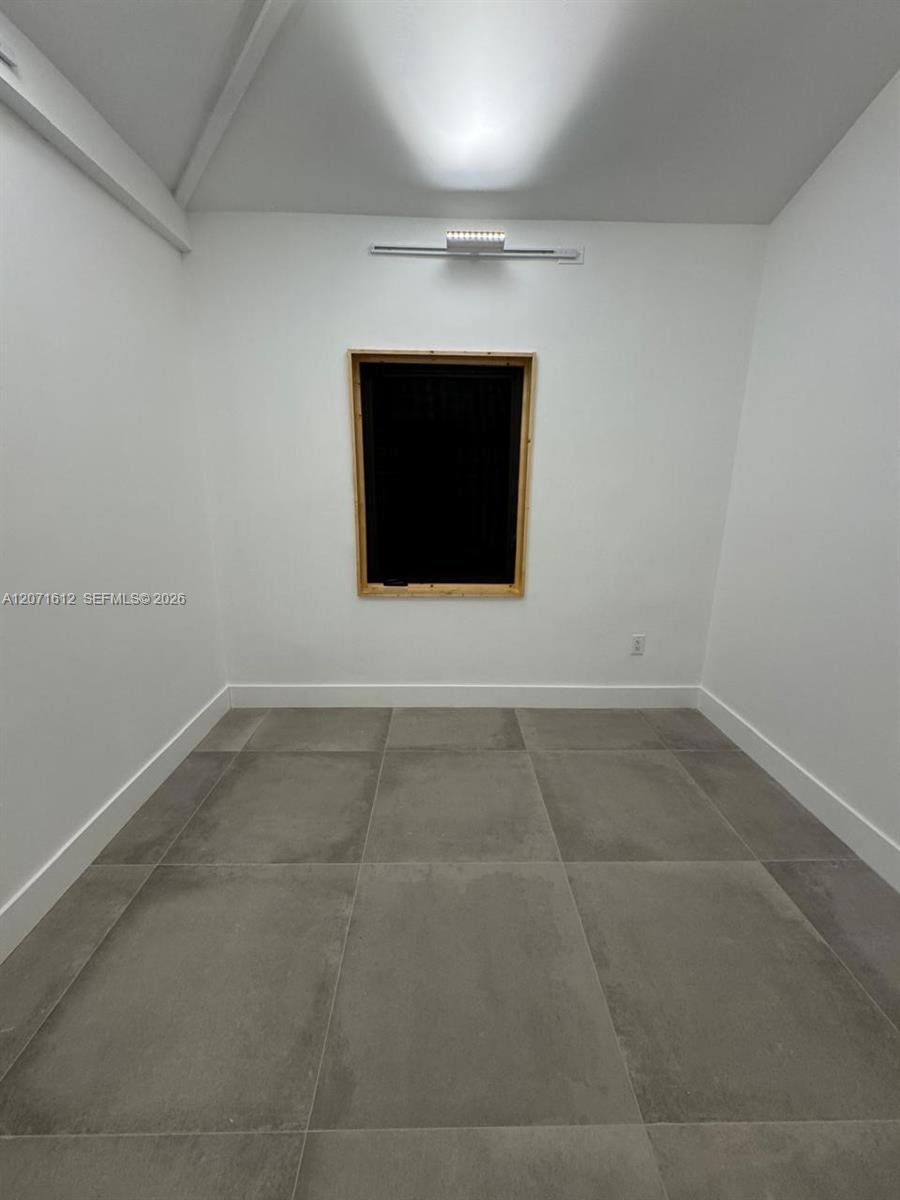 3 Ne 70th Street 1 Property Photo 25