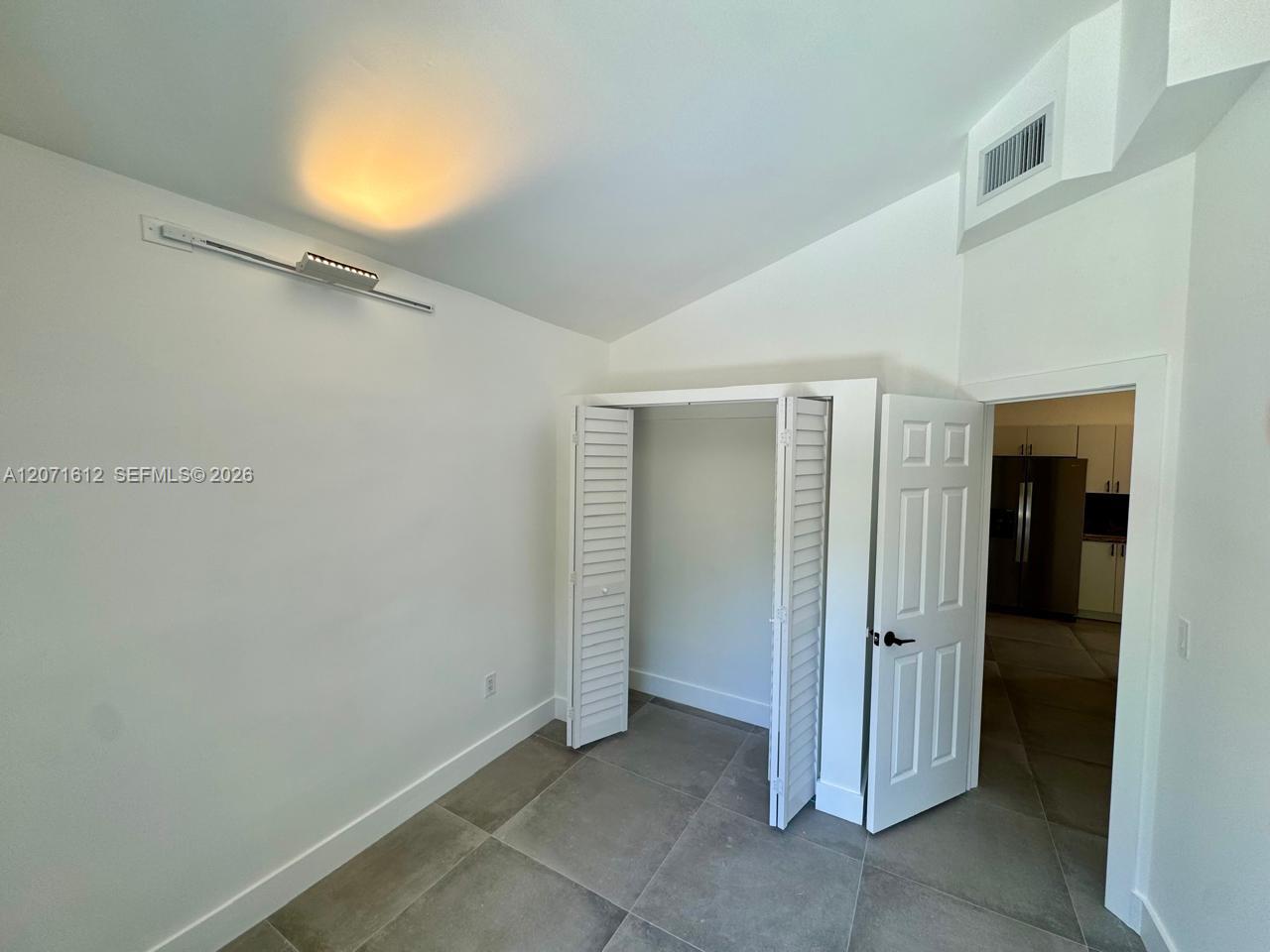 3 Ne 70th Street 1 Property Photo 28