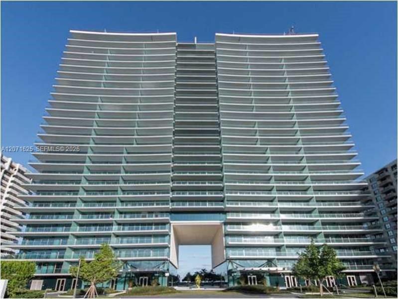 10201 Collins Avenue 805 Property Photo 2