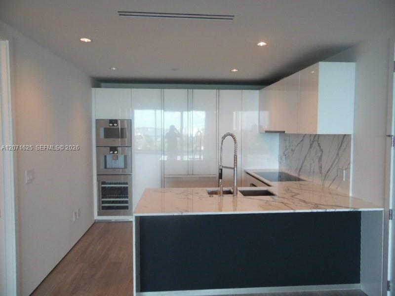 10201 Collins Avenue 805 Property Photo 4