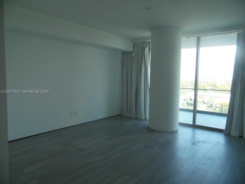 10201 Collins Avenue 805 Property Photo 9