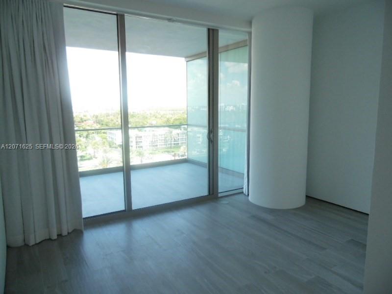 10201 Collins Avenue 805 Property Photo 16