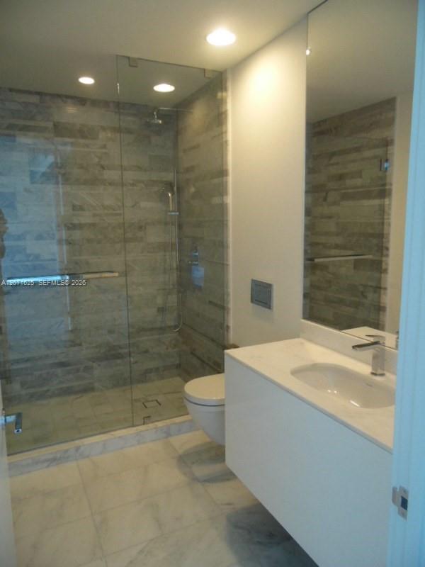 10201 Collins Avenue 805 Property Photo 18