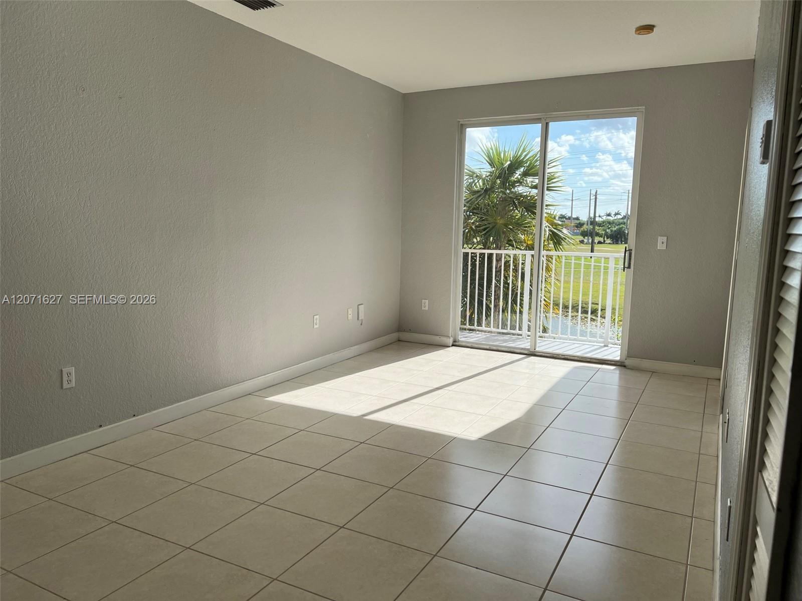 17630 Nw 73rd Avenue 203-4 Property Photo 3