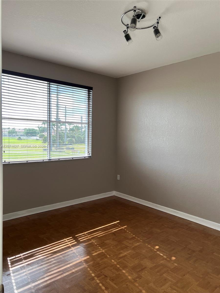 17630 Nw 73rd Avenue 203-4 Property Photo 7
