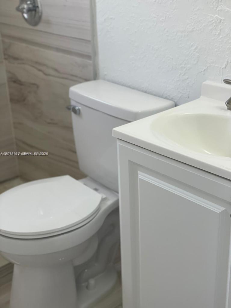 170 Ter 10035 B Property Photo 14